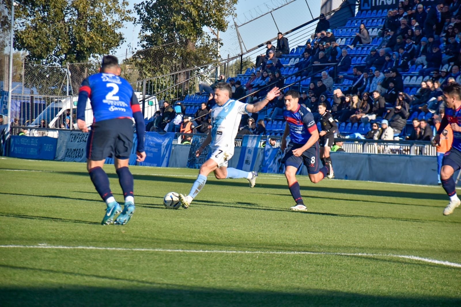Goleada ante el Gaucho