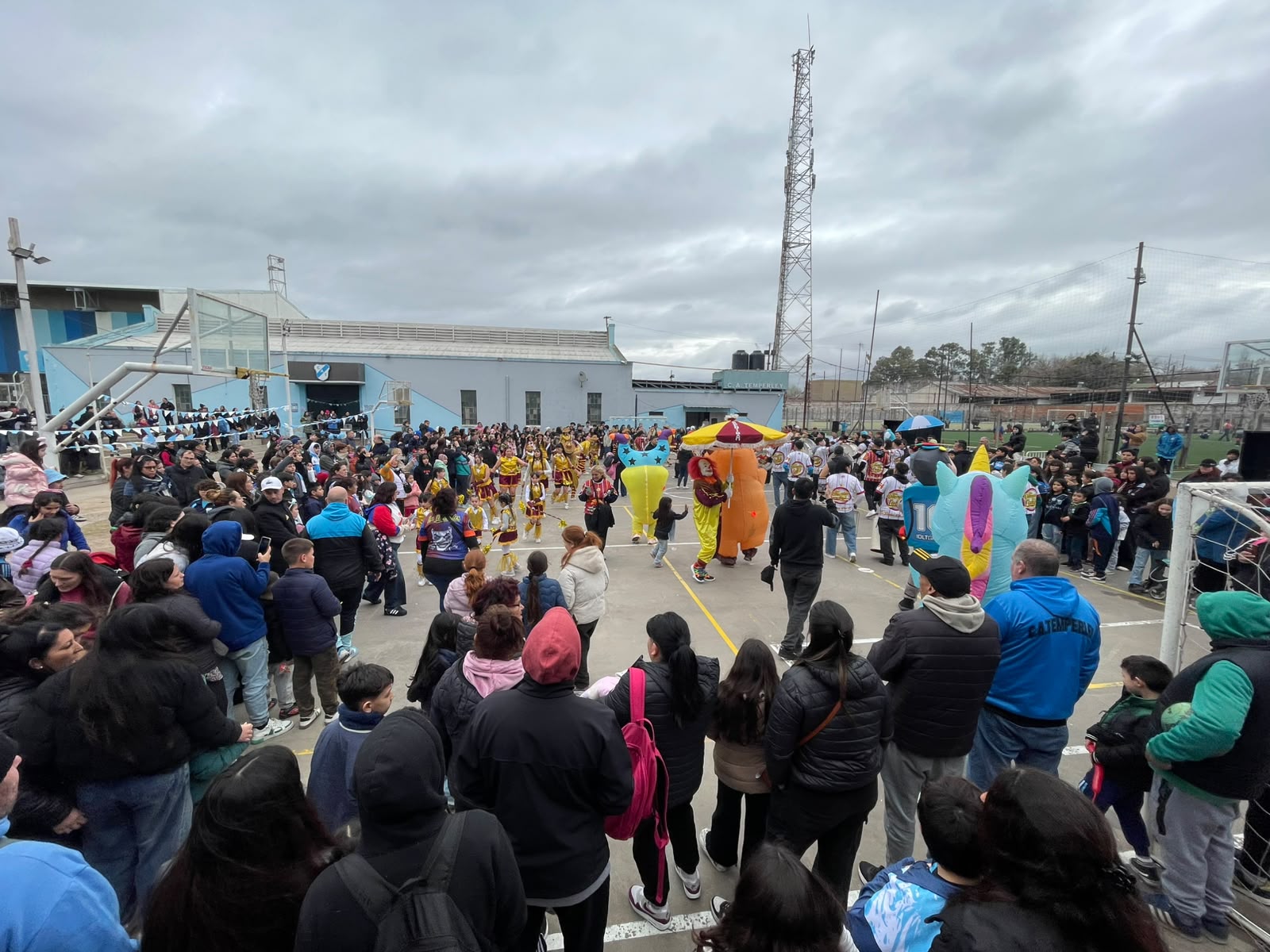 Más de 500 niños y niñas celebraron su día junto a La Familia Más del Grande del Sur 
